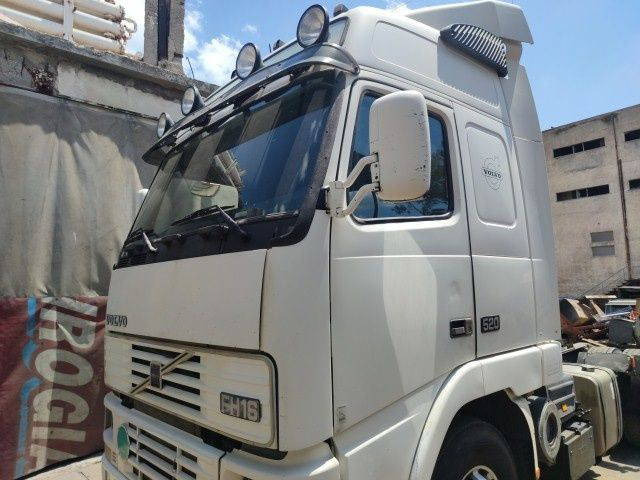 Volvo FH16 520 - Kabīne - Kravas automašīna: foto 1 Volvo FH16 520 - Kabīne - Kravas automašīna: foto 1