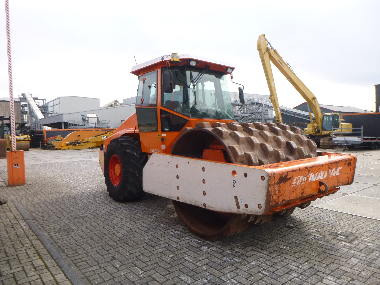 DYNAPAC CA602PD - Vibrorullis: foto 4 DYNAPAC CA602PD - Vibrorullis: foto 4
