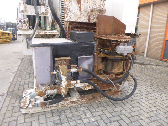 FUJI BUSSAN B-SFW1C-6S DRY / WET SHOTCRETE & GUNITE MACHINE - Tuneļu urbšanas mašīna: foto 4 FUJI BUSSAN B-SFW1C-6S DRY / WET SHOTCRETE & GUNITE MACHINE - Tuneļu urbšanas mašīna: foto 4