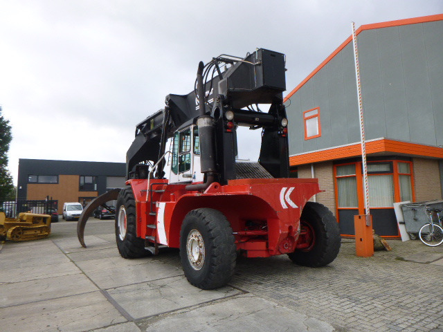 KALMAR RTD1523SL - Sānu konteineru krāvējs: foto 3 KALMAR RTD1523SL - Sānu konteineru krāvējs: foto 3