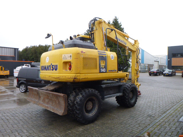 KOMATSU PW140-7 - Riteņu ekskavators: foto 5 KOMATSU PW140-7 - Riteņu ekskavators: foto 5