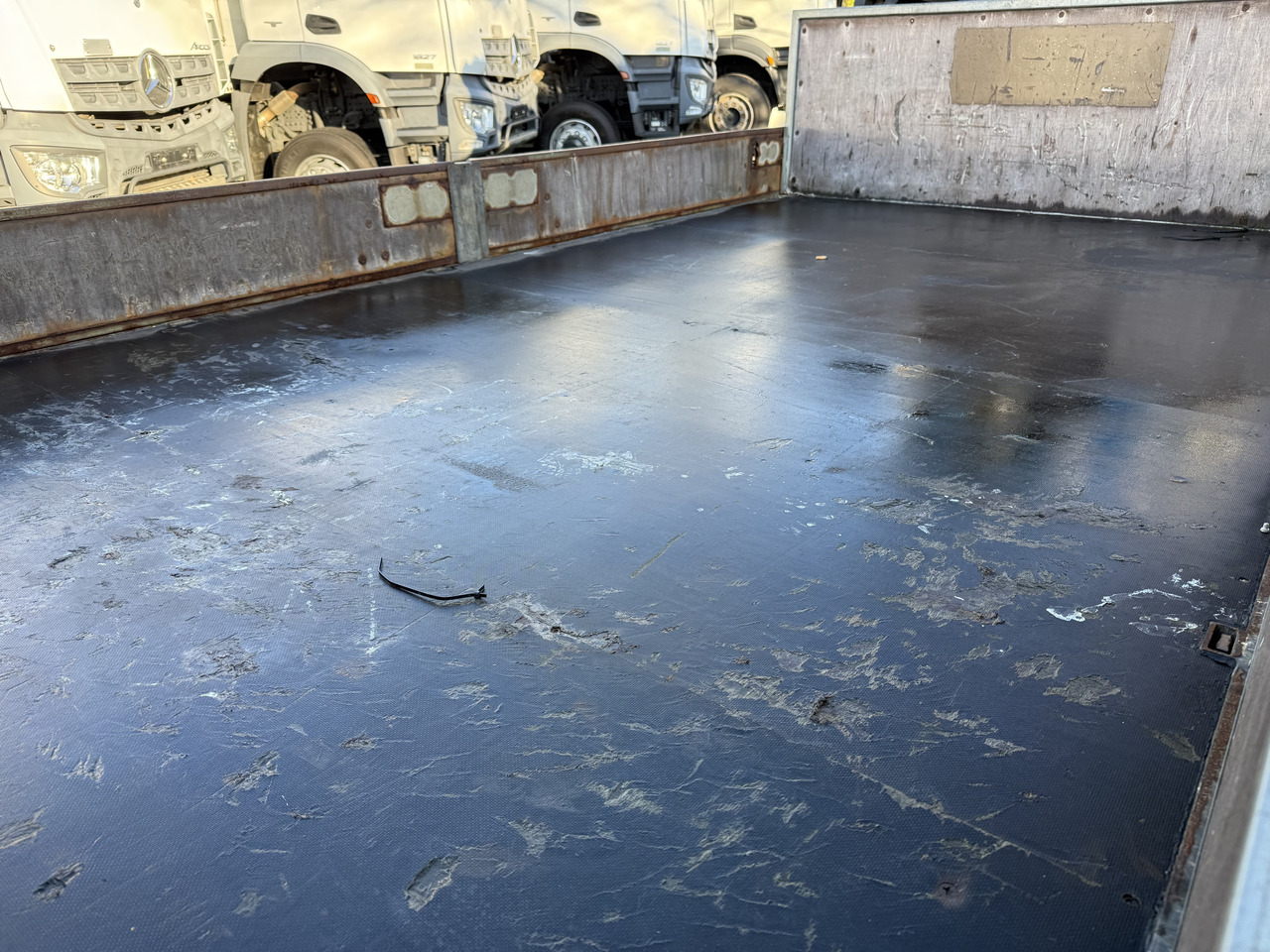 Iveco Daily 70C17 HMF 635 Kran bis 11 Meter - Bortu kravas automašīna/ Platforma, Kravas auto ar manipulatoru: foto 3 Iveco Daily 70C17 HMF 635 Kran bis 11 Meter - Bortu kravas automašīna/ Platforma, Kravas auto ar manipulatoru: foto 3