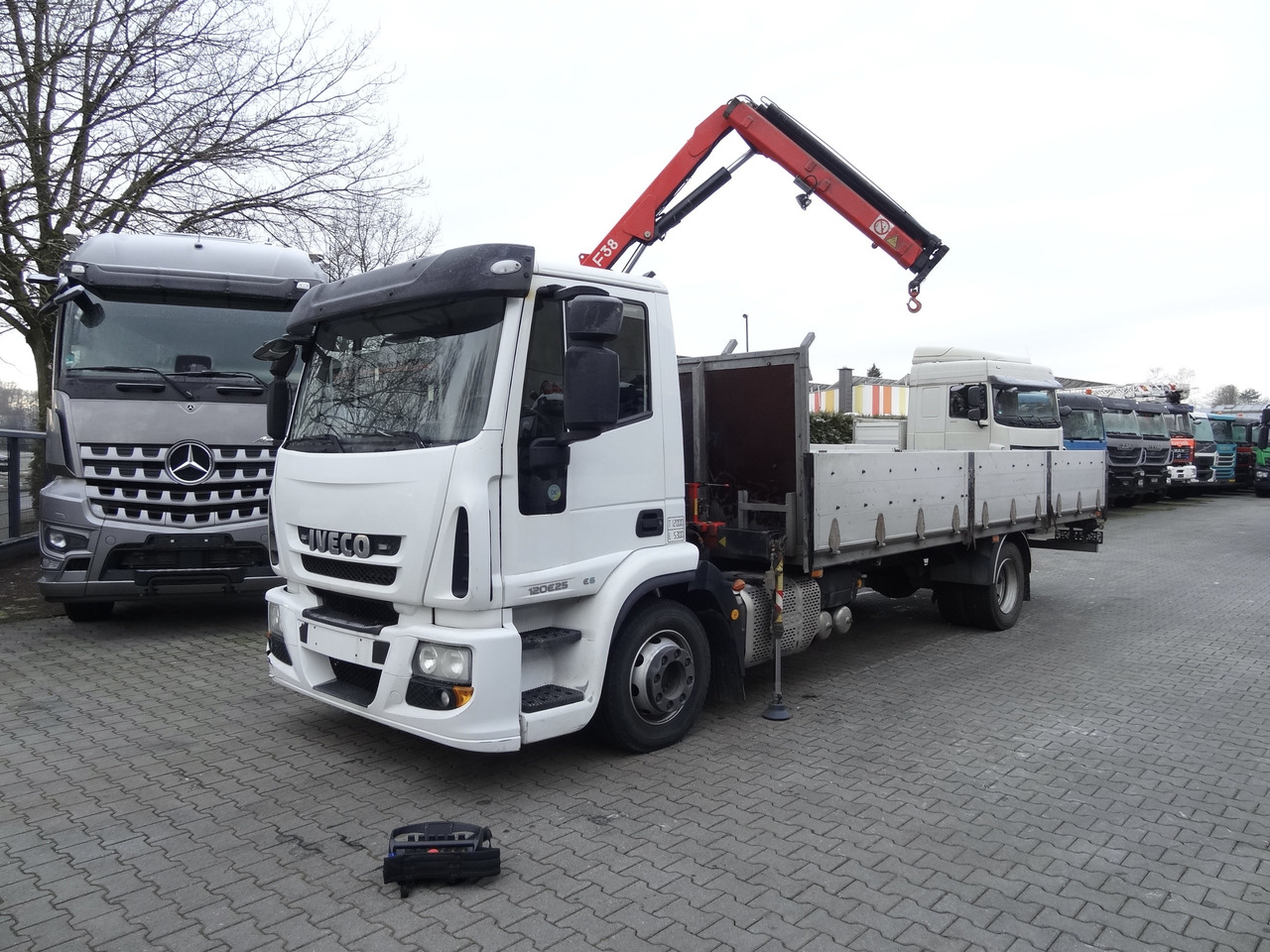 Iveco EuroCargo 120E25 Fassi F38 līzingu Iveco EuroCargo 120E25 Fassi F38: foto 11