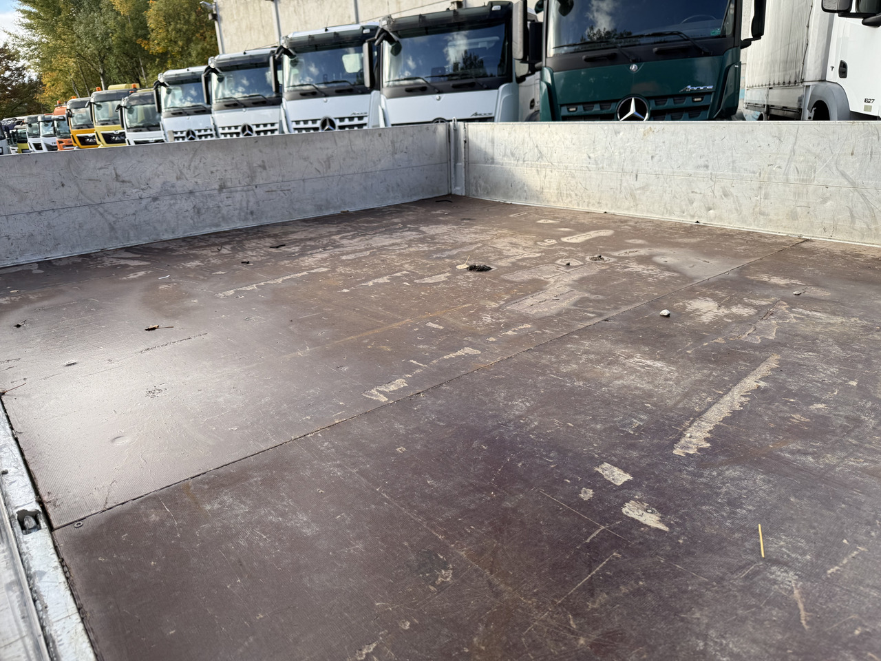 Iveco EuroCargo 75E16 Kran Hiab 055-2 - Bortu kravas automašīna/ Platforma, Kravas auto ar manipulatoru: foto 3 Iveco EuroCargo 75E16 Kran Hiab 055-2 - Bortu kravas automašīna/ Platforma, Kravas auto ar manipulatoru: foto 3