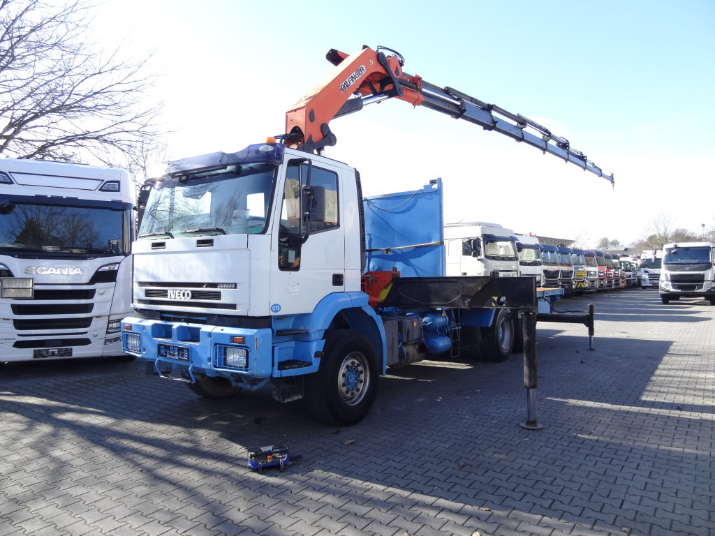 Iveco EuroTrakker 260E31 6X4 Palfinger 36002 - Kravas auto ar manipulatoru, Bortu kravas automašīna/ Platforma: foto 1 Iveco EuroTrakker 260E31 6X4 Palfinger 36002 - Kravas auto ar manipulatoru, Bortu kravas automašīna/ Platforma: foto 1