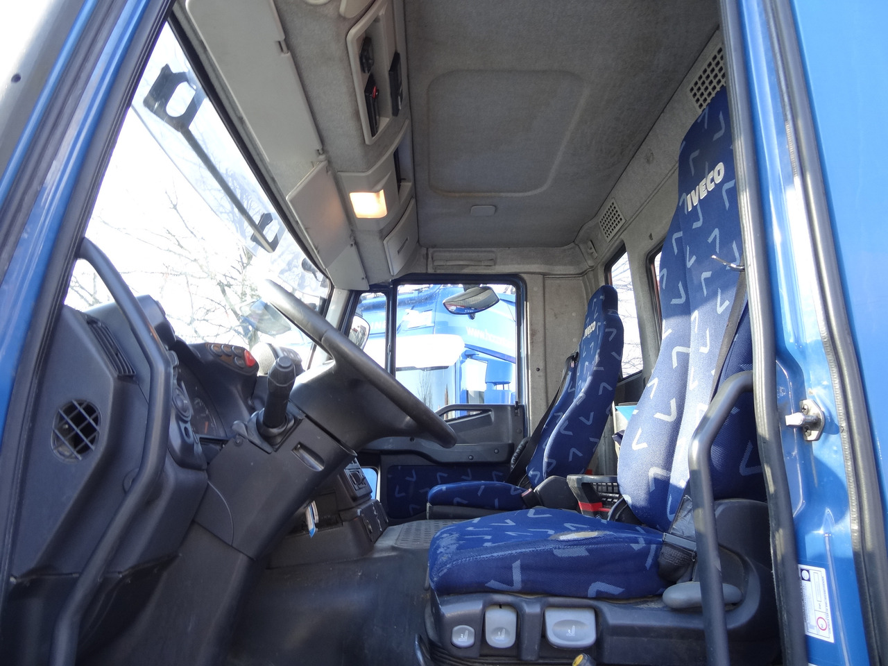 Iveco Trakker AD340T41 8X4 Kipper Kran Palfinger 23002 - Kravas auto ar manipulatoru, Kravas automašīna pašizgāzējs: foto 2 Iveco Trakker AD340T41 8X4 Kipper Kran Palfinger 23002 - Kravas auto ar manipulatoru, Kravas automašīna pašizgāzējs: foto 2