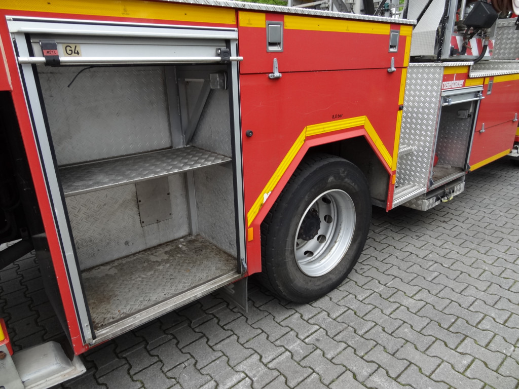 MAN L2000 18.284 Feuerwehr Bronto Skylift 27 Meter - Autopacēlājs: foto 5 MAN L2000 18.284 Feuerwehr Bronto Skylift 27 Meter - Autopacēlājs: foto 5