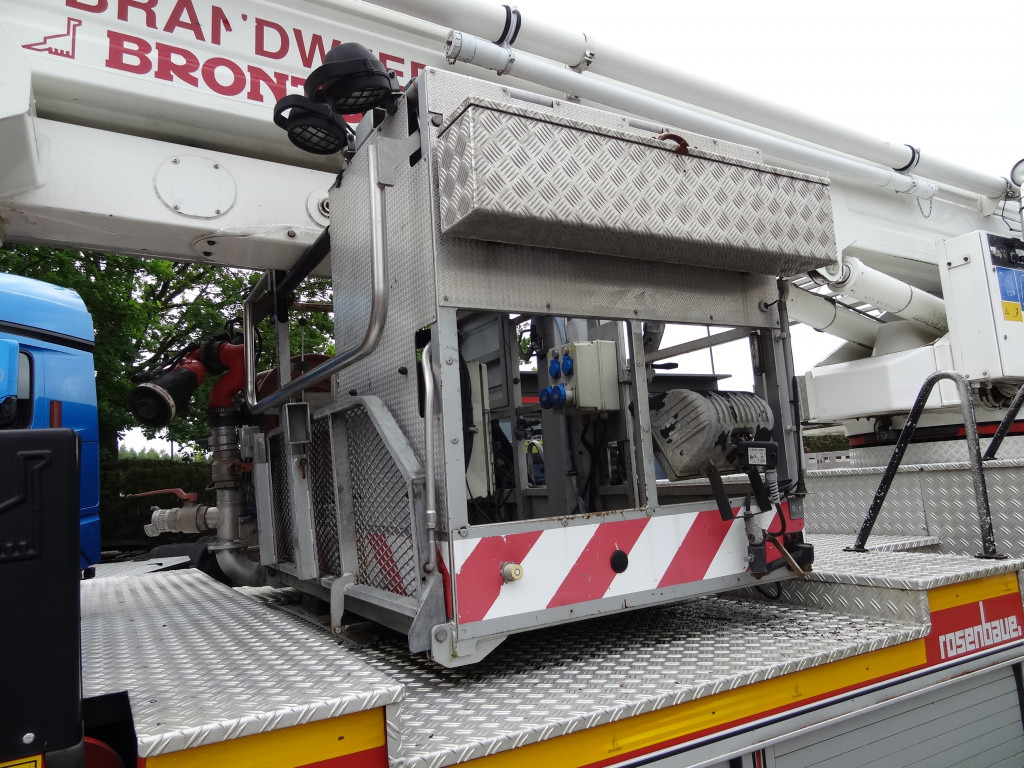 MAN L2000 18.284 Feuerwehr Bronto Skylift 27 Meter - Autopacēlājs: foto 3 MAN L2000 18.284 Feuerwehr Bronto Skylift 27 Meter - Autopacēlājs: foto 3
