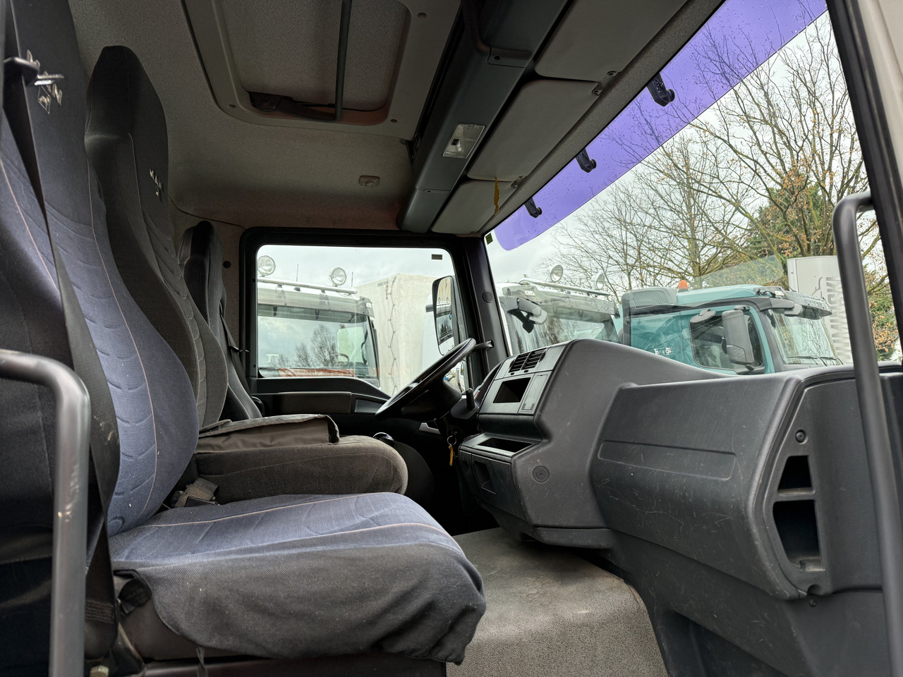 MAN TGM 12.240 Palfinger 11001 bis 19 Meter - Kravas auto ar manipulatoru, Bortu kravas automašīna/ Platforma: foto 5 MAN TGM 12.240 Palfinger 11001 bis 19 Meter - Kravas auto ar manipulatoru, Bortu kravas automašīna/ Platforma: foto 5