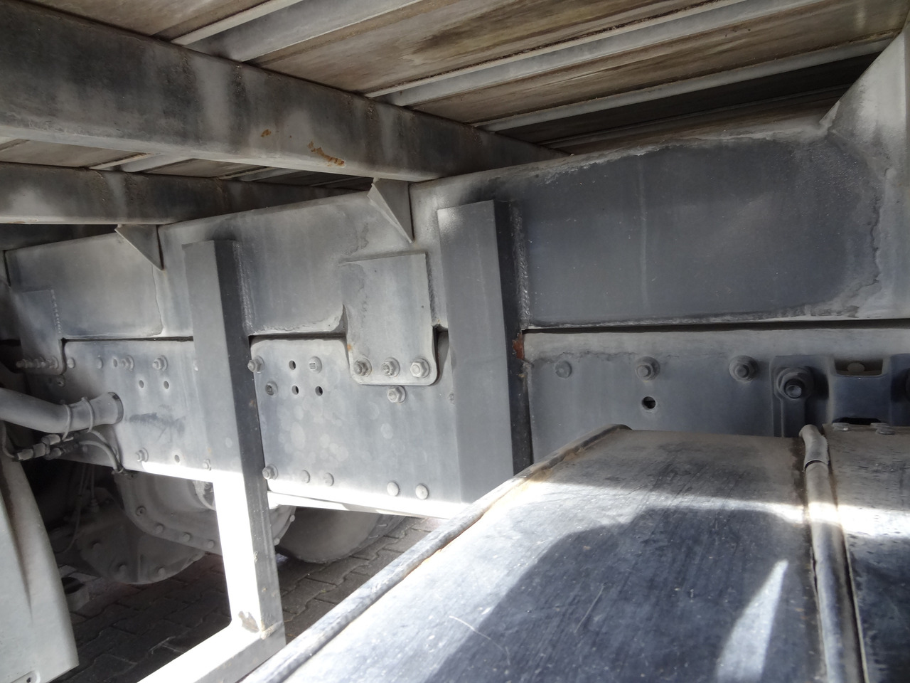 MAN TGS 26.320 6X4 BB mit Kran Fassi F175 - Bortu kravas automašīna/ Platforma, Kravas auto ar manipulatoru: foto 2 MAN TGS 26.320 6X4 BB mit Kran Fassi F175 - Bortu kravas automašīna/ Platforma, Kravas auto ar manipulatoru: foto 2