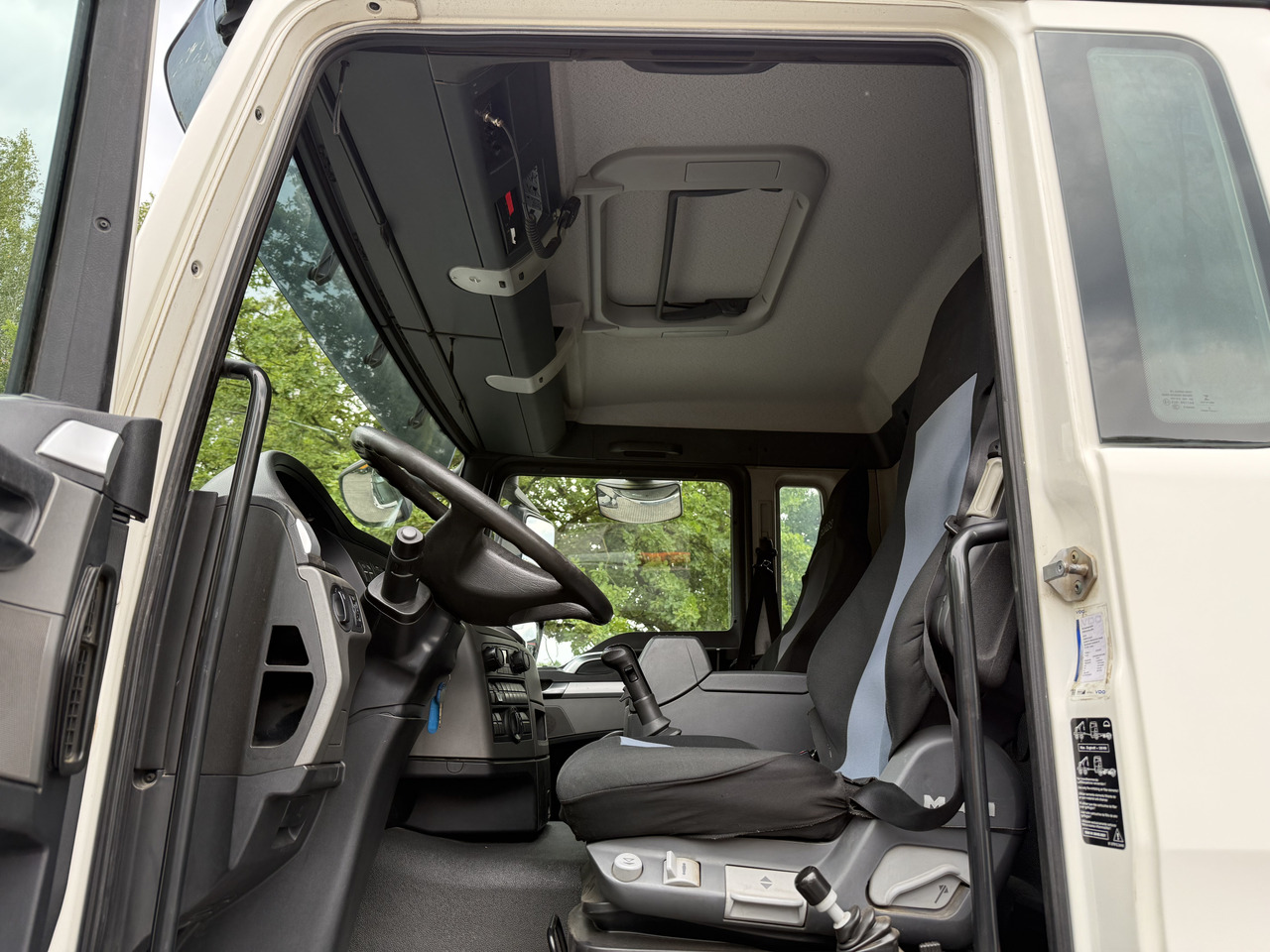 MAN TGS 26.400 6X6 BB Meiller - Kravas automašīna pašizgāzējs: foto 5 MAN TGS 26.400 6X6 BB Meiller - Kravas automašīna pašizgāzējs: foto 5