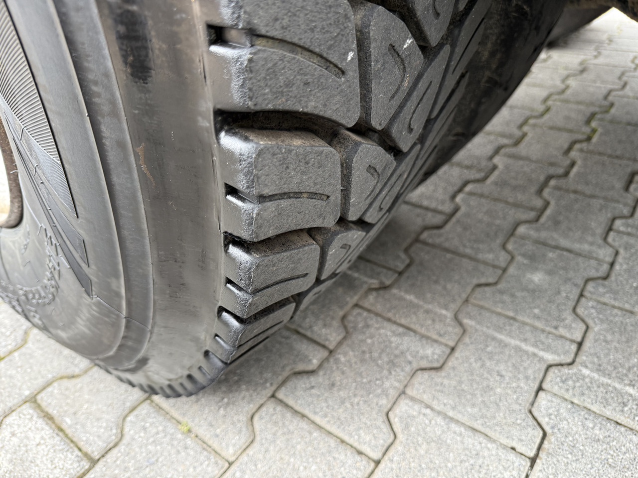 MAN TGS 26.400 6X6 BB Meiller - Kravas automašīna pašizgāzējs: foto 2 MAN TGS 26.400 6X6 BB Meiller - Kravas automašīna pašizgāzējs: foto 2