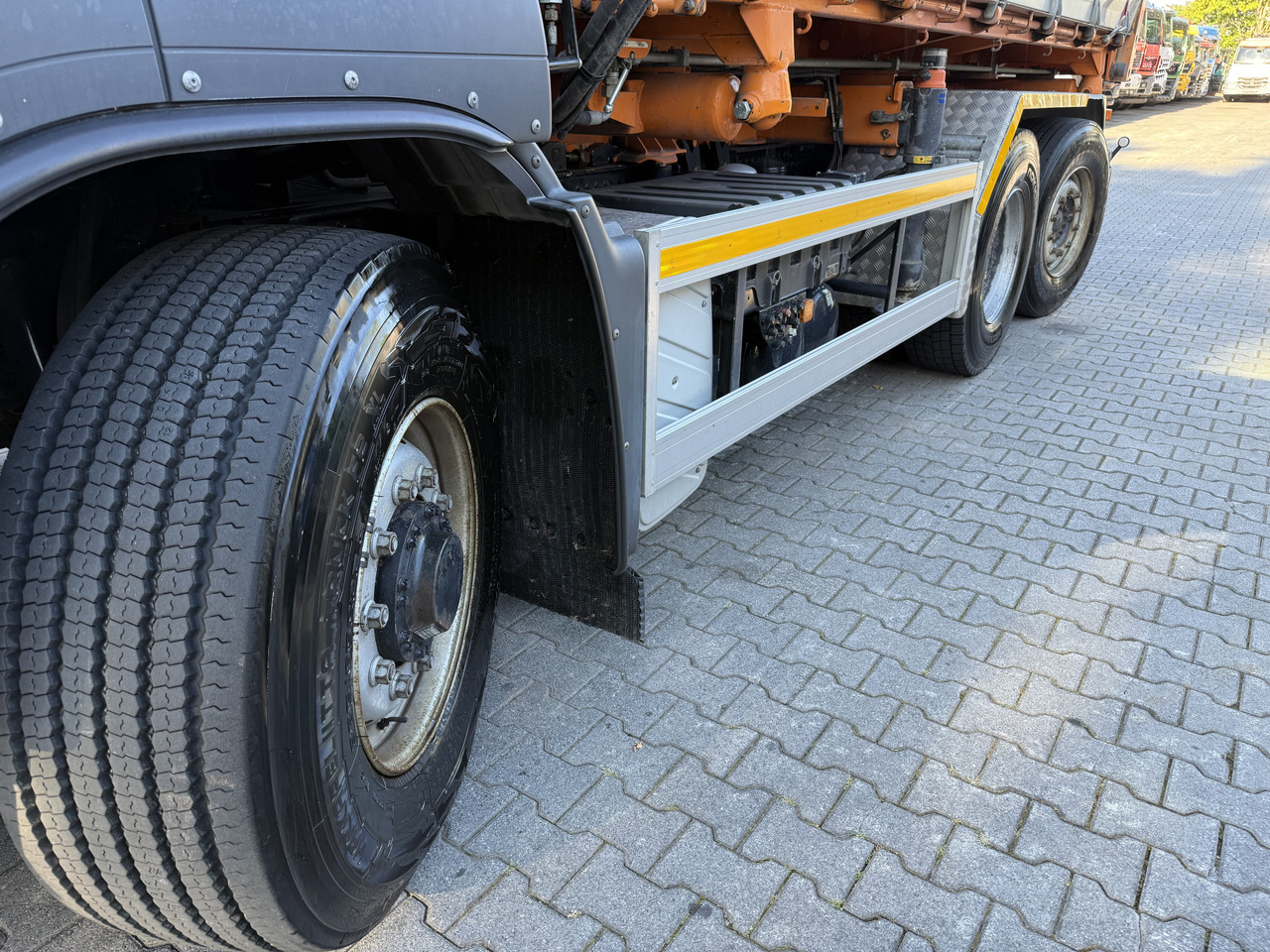 MAN TGS 28.400 6X4H-4 BL - Kravas automašīna pašizgāzējs, Kravas auto ar manipulatoru: foto 3 MAN TGS 28.400 6X4H-4 BL - Kravas automašīna pašizgāzējs, Kravas auto ar manipulatoru: foto 3