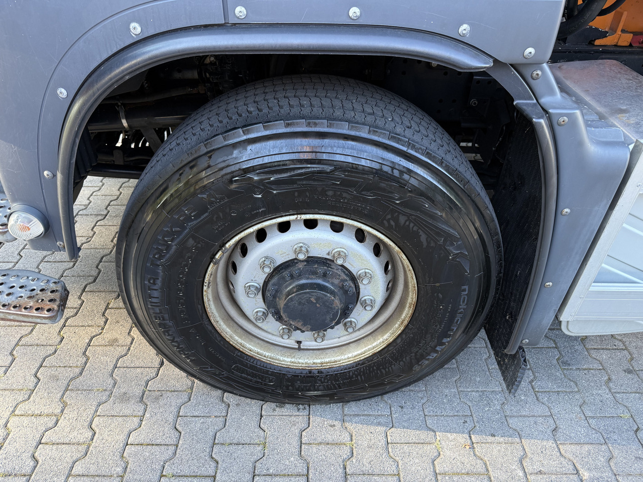 MAN TGS 28.400 6X4H-4 BL - Kravas automašīna pašizgāzējs, Kravas auto ar manipulatoru: foto 4 MAN TGS 28.400 6X4H-4 BL - Kravas automašīna pašizgāzējs, Kravas auto ar manipulatoru: foto 4