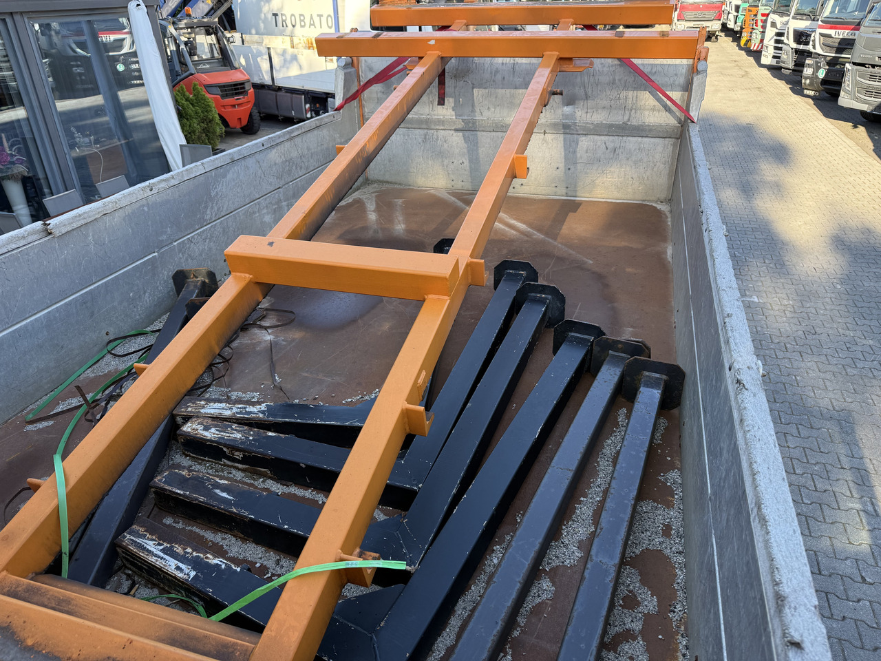 MAN TGS 28.400 6X4H-4 BL - Kravas automašīna pašizgāzējs, Kravas auto ar manipulatoru: foto 2 MAN TGS 28.400 6X4H-4 BL - Kravas automašīna pašizgāzējs, Kravas auto ar manipulatoru: foto 2