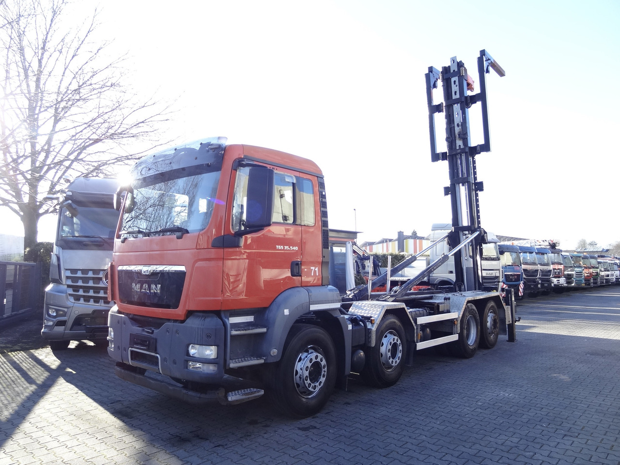 MAN TGS 35.440 8X2 Haken/ Silosteller M-Tec - Pacēlājs ar āķi: foto 1 MAN TGS 35.440 8X2 Haken/ Silosteller M-Tec - Pacēlājs ar āķi: foto 1