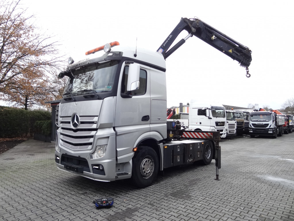 Mercedes-Benz Actros 1842LS Kran HMF 2020 bis 18 Meter - Kravas auto ar manipulatoru, Vilcējs: foto 1 Mercedes-Benz Actros 1842LS Kran HMF 2020 bis 18 Meter - Kravas auto ar manipulatoru, Vilcējs: foto 1