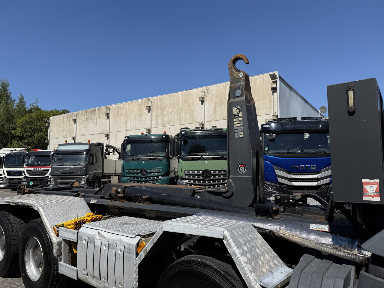 Mercedes-Benz Arocs 3245 K 8X4 Haken - Pacēlājs ar āķi: foto 2 Mercedes-Benz Arocs 3245 K 8X4 Haken - Pacēlājs ar āķi: foto 2