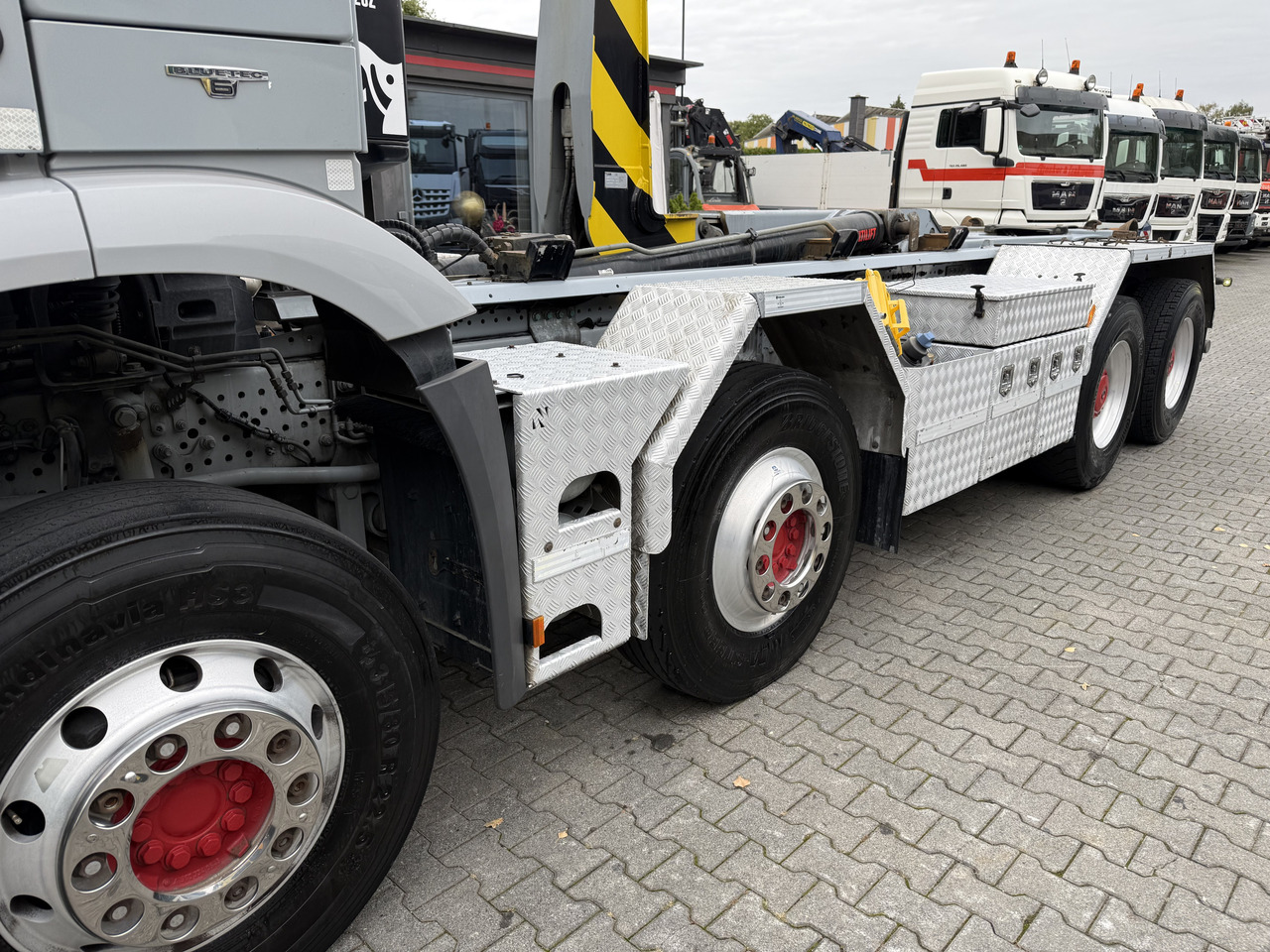 Mercedes-Benz Arocs 3245 K 8X4 Haken - Pacēlājs ar āķi: foto 2 Mercedes-Benz Arocs 3245 K 8X4 Haken - Pacēlājs ar āķi: foto 2