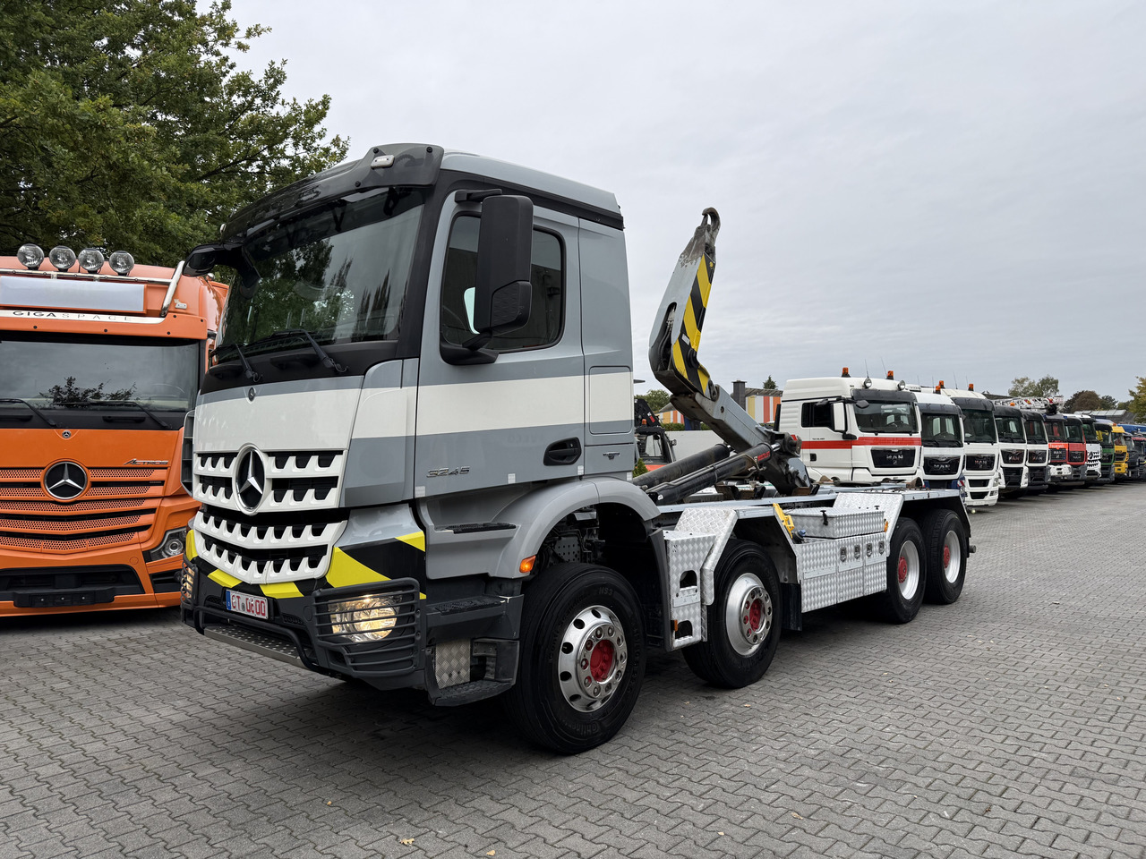 Mercedes-Benz Arocs 3245 K 8X4 Haken - Pacēlājs ar āķi: foto 1 Mercedes-Benz Arocs 3245 K 8X4 Haken - Pacēlājs ar āķi: foto 1