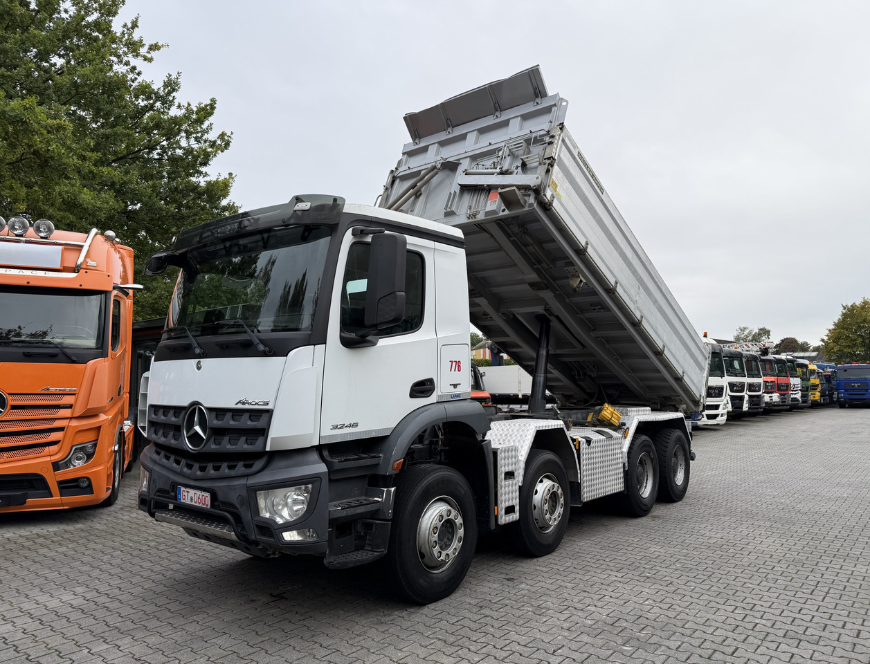 Mercedes-Benz Arocs 3246K 8X4 Meiller - Kravas automašīna pašizgāzējs: foto 1 Mercedes-Benz Arocs 3246K 8X4 Meiller - Kravas automašīna pašizgāzējs: foto 1