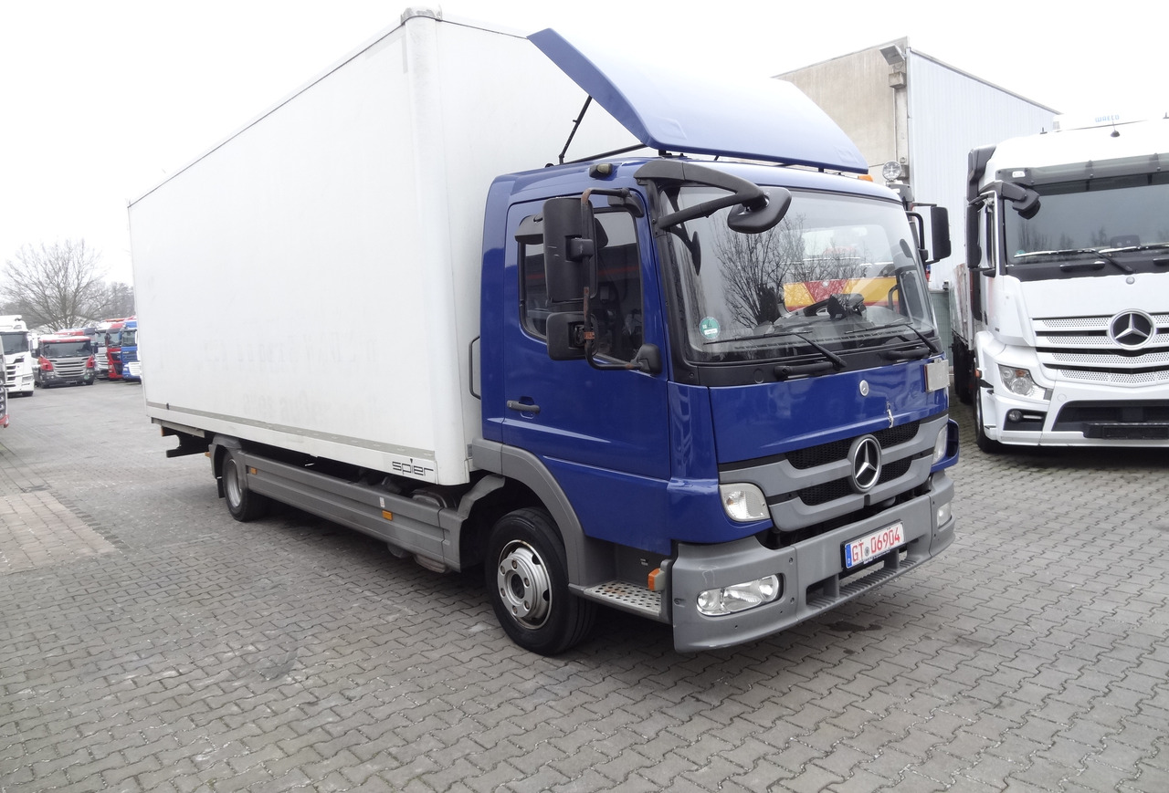 Mercedes-Benz Atego 822 - Kravas automašīna ar slēgto virsbūvi: foto 3 Mercedes-Benz Atego 822 - Kravas automašīna ar slēgto virsbūvi: foto 3