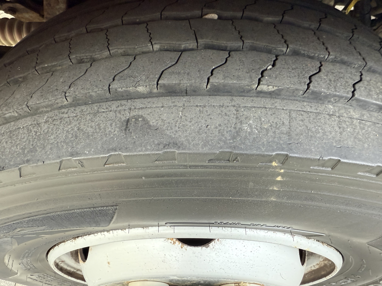 Renault Midlum 180.10 DoKa - Kravas automašīna ar slēgto virsbūvi: foto 3 Renault Midlum 180.10 DoKa - Kravas automašīna ar slēgto virsbūvi: foto 3