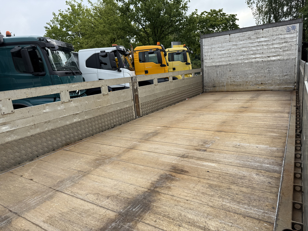 Scania P410 4X2 Palfinger PK 13001 - Bortu kravas automašīna/ Platforma, Kravas auto ar manipulatoru: foto 3 Scania P410 4X2 Palfinger PK 13001 - Bortu kravas automašīna/ Platforma, Kravas auto ar manipulatoru: foto 3