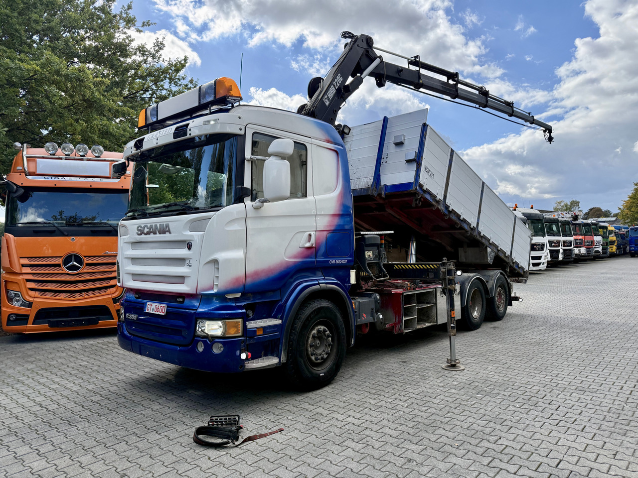 Scania R380 6X2*4 Kipper mit Kran HIAB 220 - Kravas automašīna pašizgāzējs, Kravas auto ar manipulatoru: foto 1 Scania R380 6X2*4 Kipper mit Kran HIAB 220 - Kravas automašīna pašizgāzējs, Kravas auto ar manipulatoru: foto 1