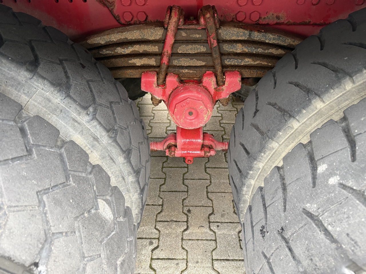 Scania R580 8X4 Kipper Kran HIAB 244-5 - Kravas automašīna pašizgāzējs, Kravas auto ar manipulatoru: foto 4 Scania R580 8X4 Kipper Kran HIAB 244-5 - Kravas automašīna pašizgāzējs, Kravas auto ar manipulatoru: foto 4