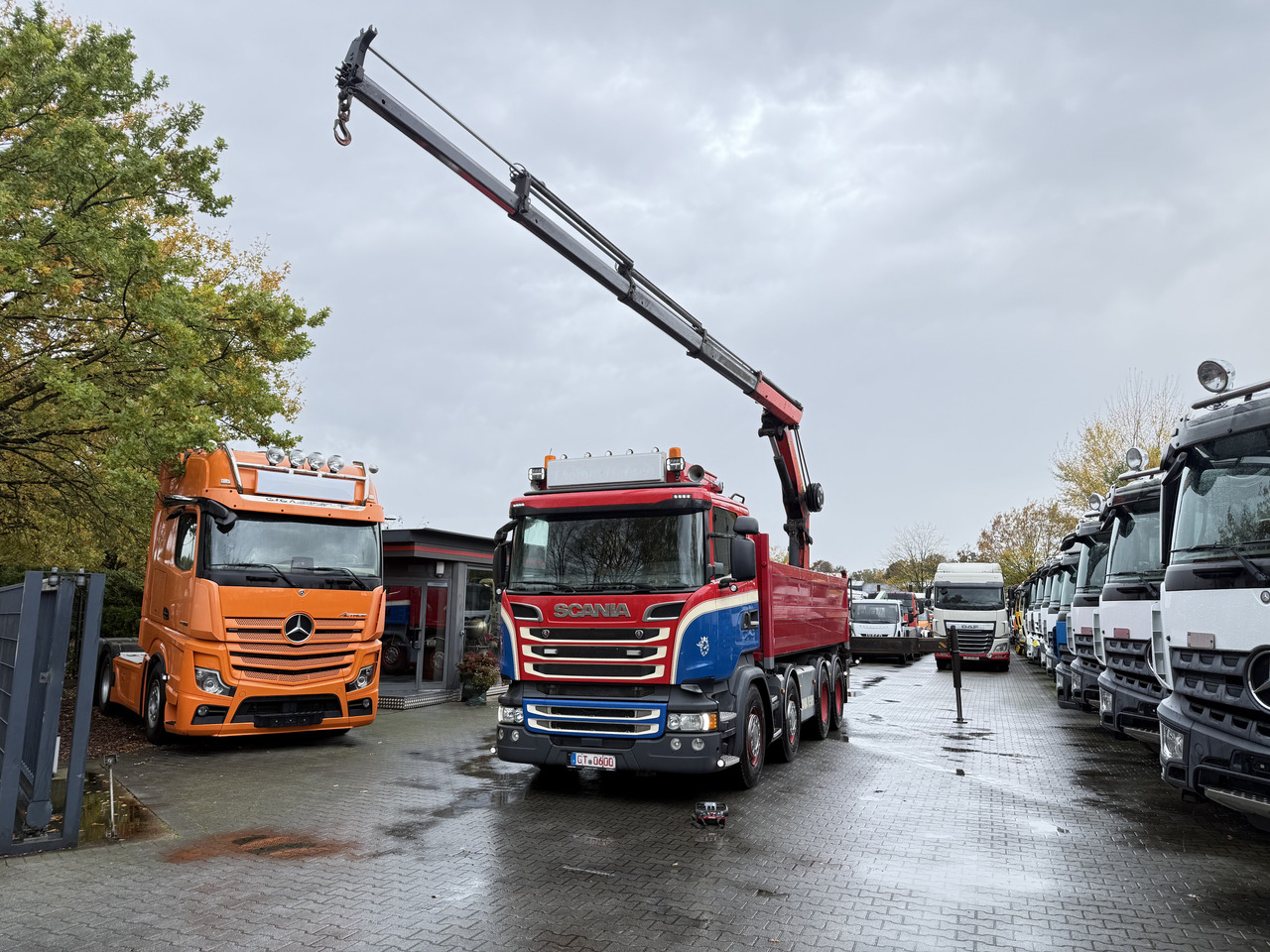 Scania R580 V8 8X4 Kipper Kran Palfinger 22002 - Kravas automašīna pašizgāzējs, Kravas auto ar manipulatoru: foto 2 Scania R580 V8 8X4 Kipper Kran Palfinger 22002 - Kravas automašīna pašizgāzējs, Kravas auto ar manipulatoru: foto 2