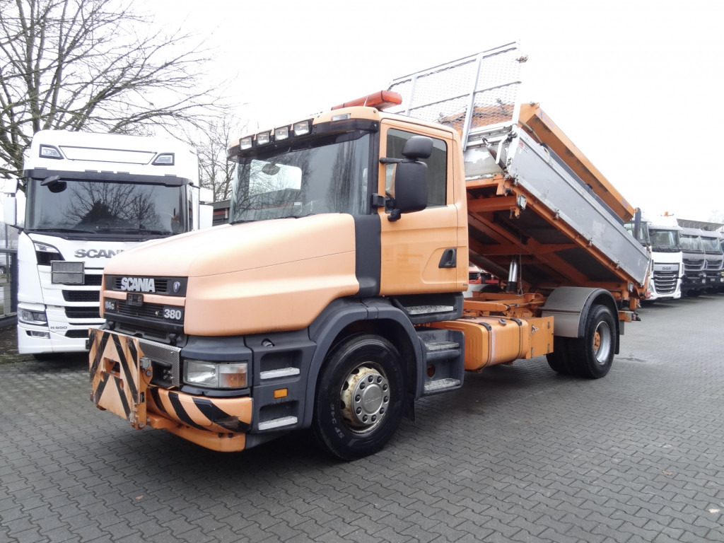 Scania T114 380 Torpedo/Hauber Winterdienst Kommunal - Kravas automašīna pašizgāzējs: foto 1 Scania T114 380 Torpedo/Hauber Winterdienst Kommunal - Kravas automašīna pašizgāzējs: foto 1