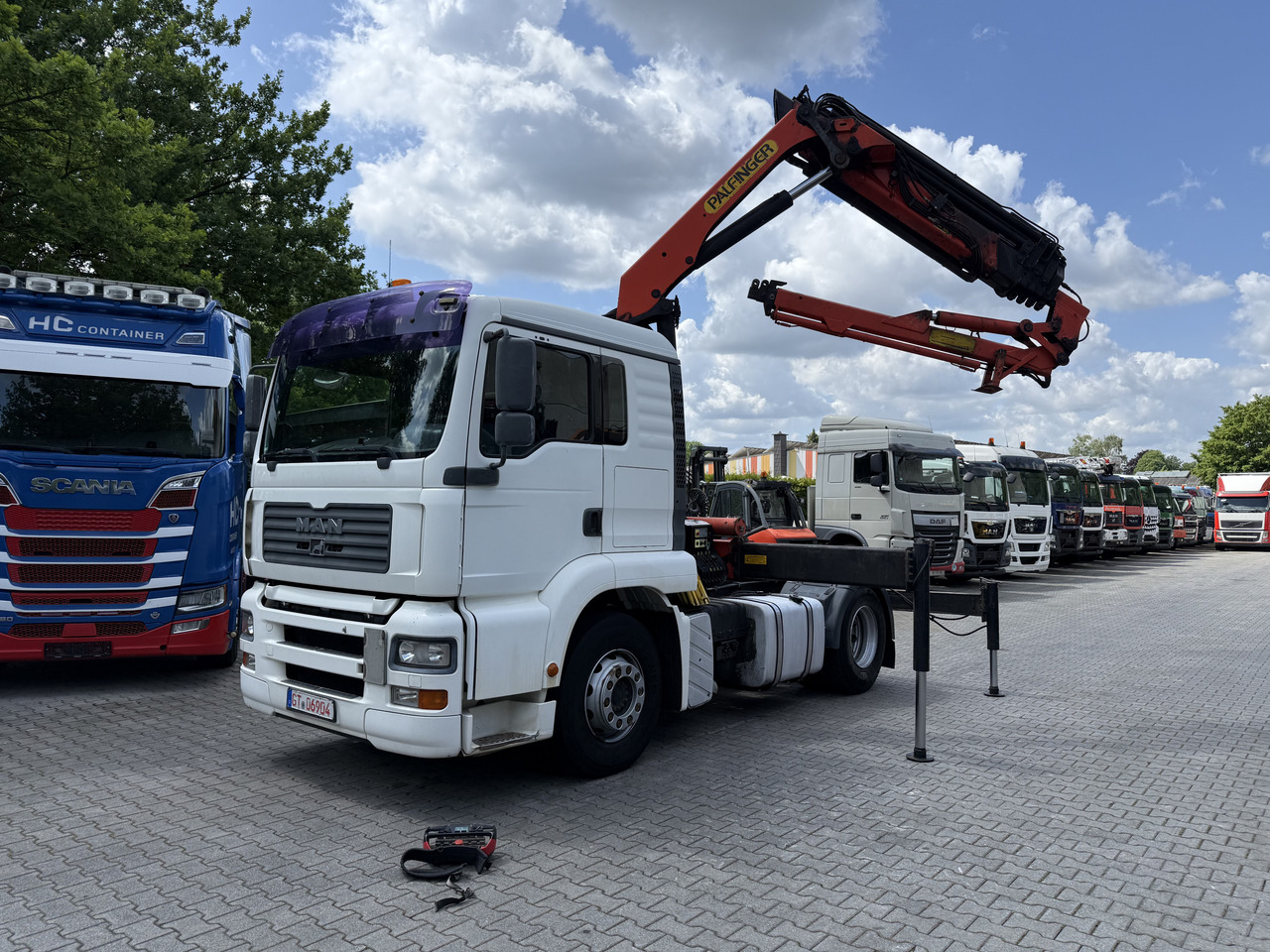 MAN TGA 18.430 Kran Palfinger 16502 Jib 26.5 Meter - Vilcējs: foto 1 MAN TGA 18.430 Kran Palfinger 16502 Jib 26.5 Meter - Vilcējs: foto 1