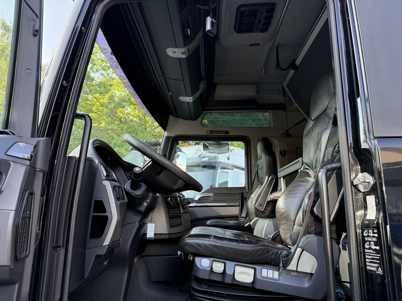 MAN TGX 18.680 4X2 BLS V8 - Vilcējs: foto 5 MAN TGX 18.680 4X2 BLS V8 - Vilcējs: foto 5