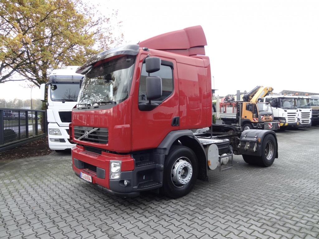 Volvo FE320 Fahrschule/ driving school - Vilcējs: foto 1 Volvo FE320 Fahrschule/ driving school - Vilcējs: foto 1