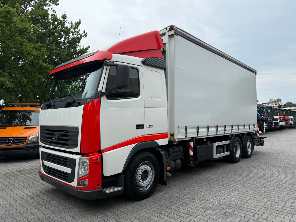 Volvo FH420 6X2*4 Palfinger 29002 bis 27 Meter - Kravas automašīna ar tentu, Kravas auto ar manipulatoru: foto 1 Volvo FH420 6X2*4 Palfinger 29002 bis 27 Meter - Kravas automašīna ar tentu, Kravas auto ar manipulatoru: foto 1