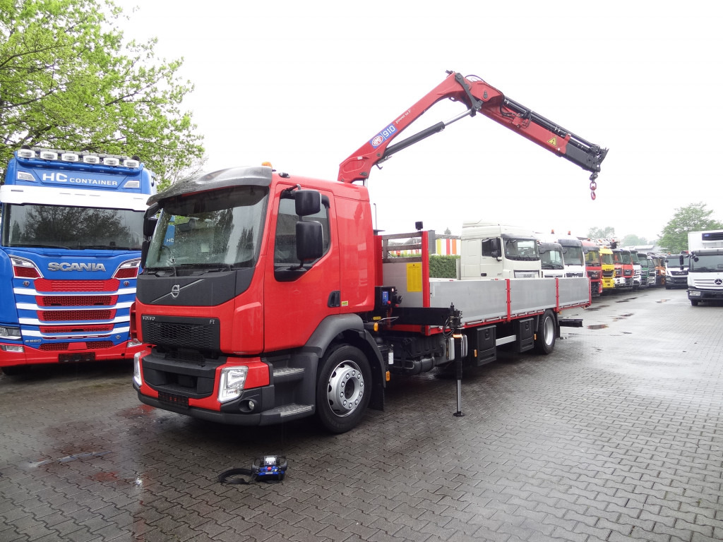 Volvo FL 280.18 mit Kran HMF 910 K3 - Bortu kravas automašīna/ Platforma, Kravas auto ar manipulatoru: foto 1 Volvo FL 280.18 mit Kran HMF 910 K3 - Bortu kravas automašīna/ Platforma, Kravas auto ar manipulatoru: foto 1