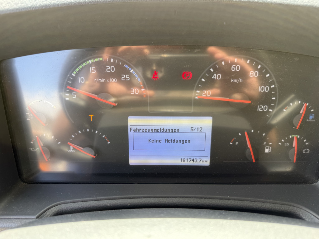 Volvo FL210 14 Tonner - Kravas automašīna ar tentu: foto 5 Volvo FL210 14 Tonner - Kravas automašīna ar tentu: foto 5