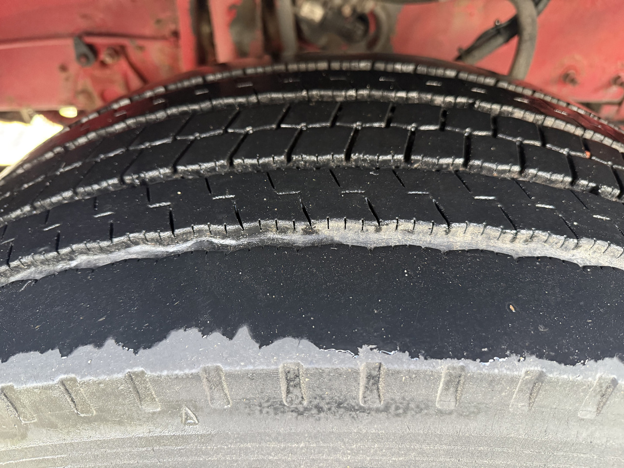 Volvo FM330 Kran Effer 165 bis 20 Meter - Bortu kravas automašīna/ Platforma, Kravas auto ar manipulatoru: foto 4 Volvo FM330 Kran Effer 165 bis 20 Meter - Bortu kravas automašīna/ Platforma, Kravas auto ar manipulatoru: foto 4