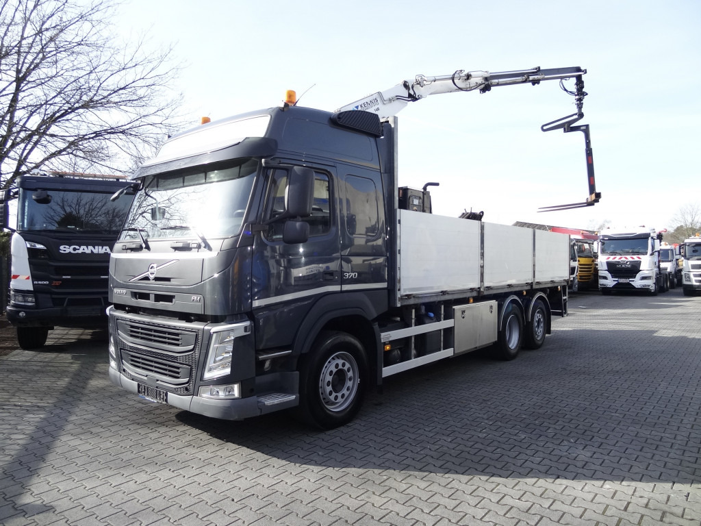 Volvo FM370 6X2*4 Kennis K14 Kran - Kravas auto ar manipulatoru, Bortu kravas automašīna/ Platforma: foto 2 Volvo FM370 6X2*4 Kennis K14 Kran - Kravas auto ar manipulatoru, Bortu kravas automašīna/ Platforma: foto 2