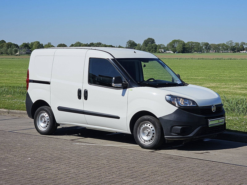Fiat Doblò CARGO 1.6 L1 NL-Auto Trekhaak - Mazs furgons: foto 5 Fiat Doblò CARGO 1.6 L1 NL-Auto Trekhaak - Mazs furgons: foto 5