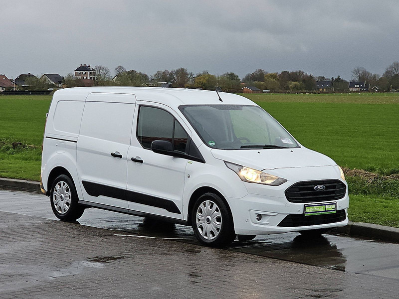 Ford Transit Connect 1.5 L2 Navi 3 Zits - Furgons ar slēgtā virsbūve: foto 5 Ford Transit Connect 1.5 L2 Navi 3 Zits - Furgons ar slēgtā virsbūve: foto 5