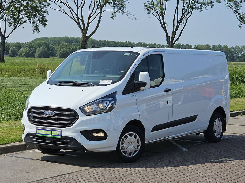 Ford Transit Custom 2.0 L2H1 Navi Euro6 AC! - Mazs furgons: foto 2 Ford Transit Custom 2.0 L2H1 Navi Euro6 AC! - Mazs furgons: foto 2