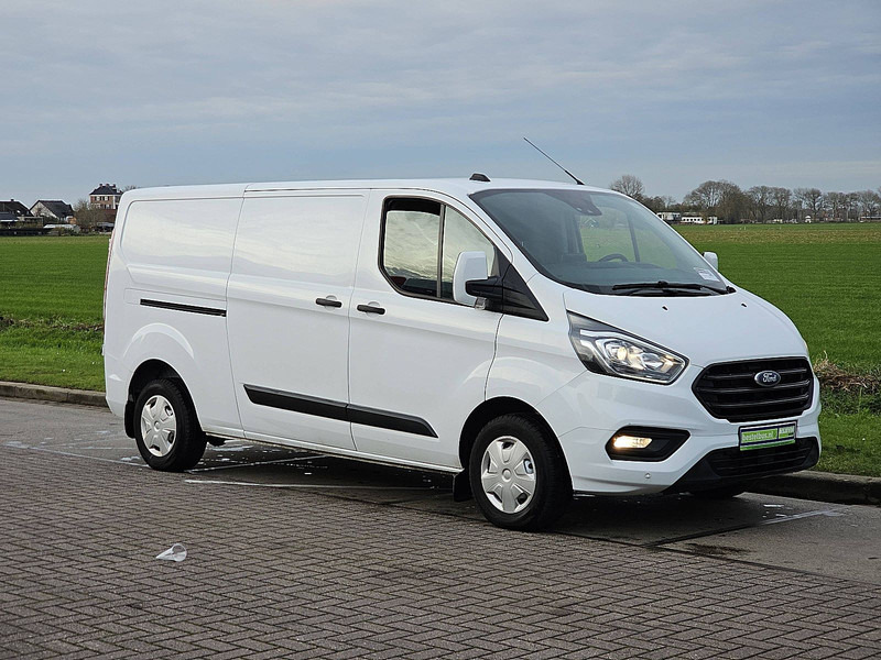 Ford Transit Custom 2.0 L2H1 Navi Euro6 - Mazs furgons: foto 5 Ford Transit Custom 2.0 L2H1 Navi Euro6 - Mazs furgons: foto 5