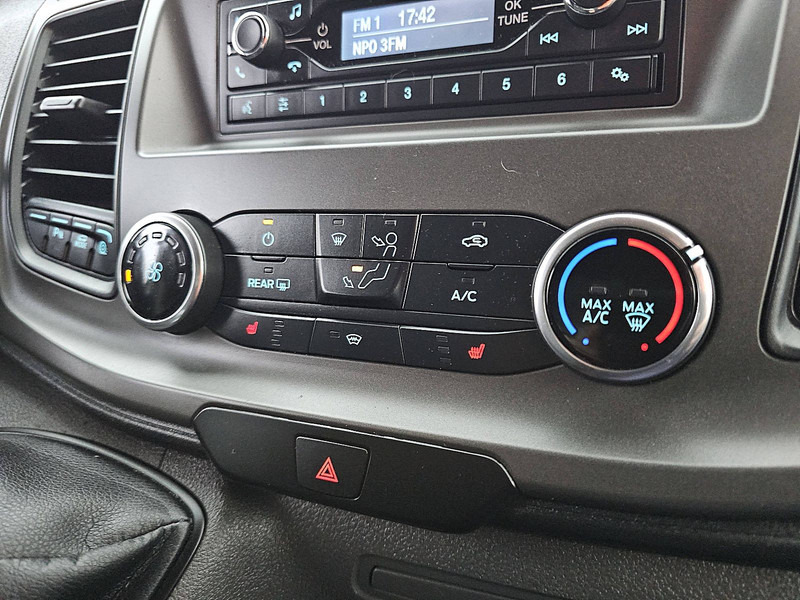 Mazs furgons Ford Transit Custom 2.0 TDCI 130 TREND L2: foto 10