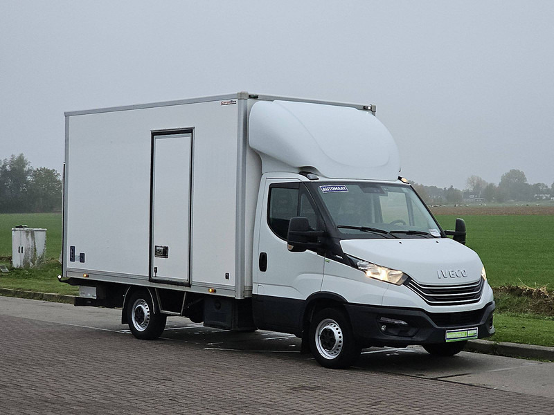 Iveco Daily 35S14 Bakwagen Laadklep! - Furgons ar slēgtā virsbūve: foto 5 Iveco Daily 35S14 Bakwagen Laadklep! - Furgons ar slēgtā virsbūve: foto 5