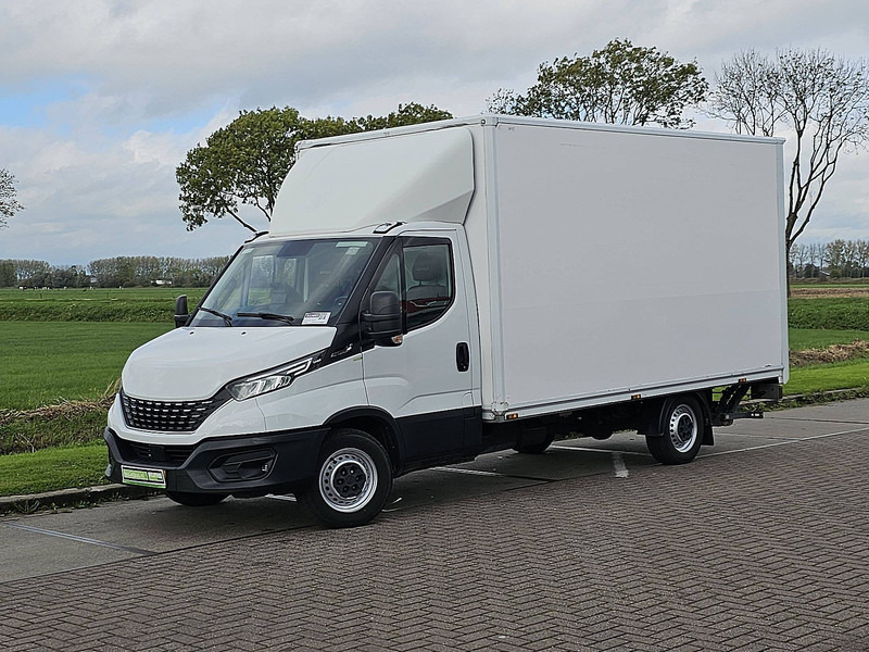 Iveco Daily 35S18 3.0ltr ac aut. EUR6 - Furgons ar slēgtā virsbūve: foto 2 Iveco Daily 35S18 3.0ltr ac aut. EUR6 - Furgons ar slēgtā virsbūve: foto 2