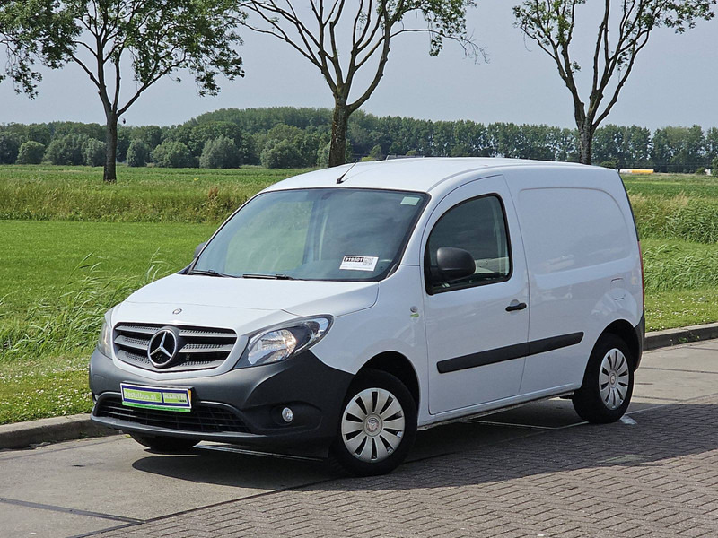 Mercedes-Benz Citan 108 CDI LONG Airco Euro6 NAP - Furgons ar slēgtā virsbūve: foto 2 Mercedes-Benz Citan 108 CDI LONG Airco Euro6 NAP - Furgons ar slēgtā virsbūve: foto 2