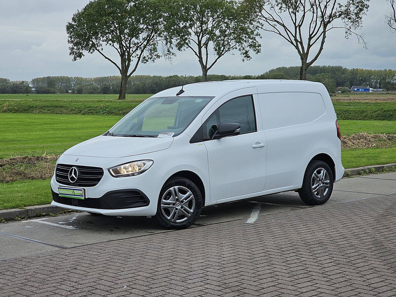Mercedes-Benz Citan 112 CDI AC EURO6 - Furgons ar slēgtā virsbūve: foto 2 Mercedes-Benz Citan 112 CDI AC EURO6 - Furgons ar slēgtā virsbūve: foto 2