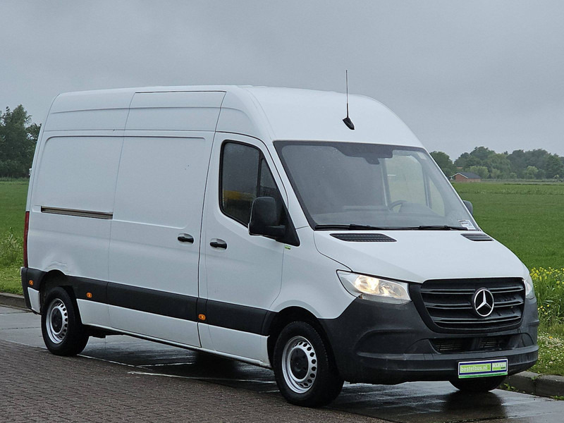 Mercedes-Benz Sprinter 214 L2H2 Mbux Automaat! - Mazs furgons: foto 5 Mercedes-Benz Sprinter 214 L2H2 Mbux Automaat! - Mazs furgons: foto 5
